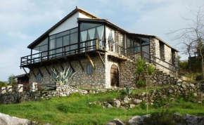  Andraclos House  Лефкас